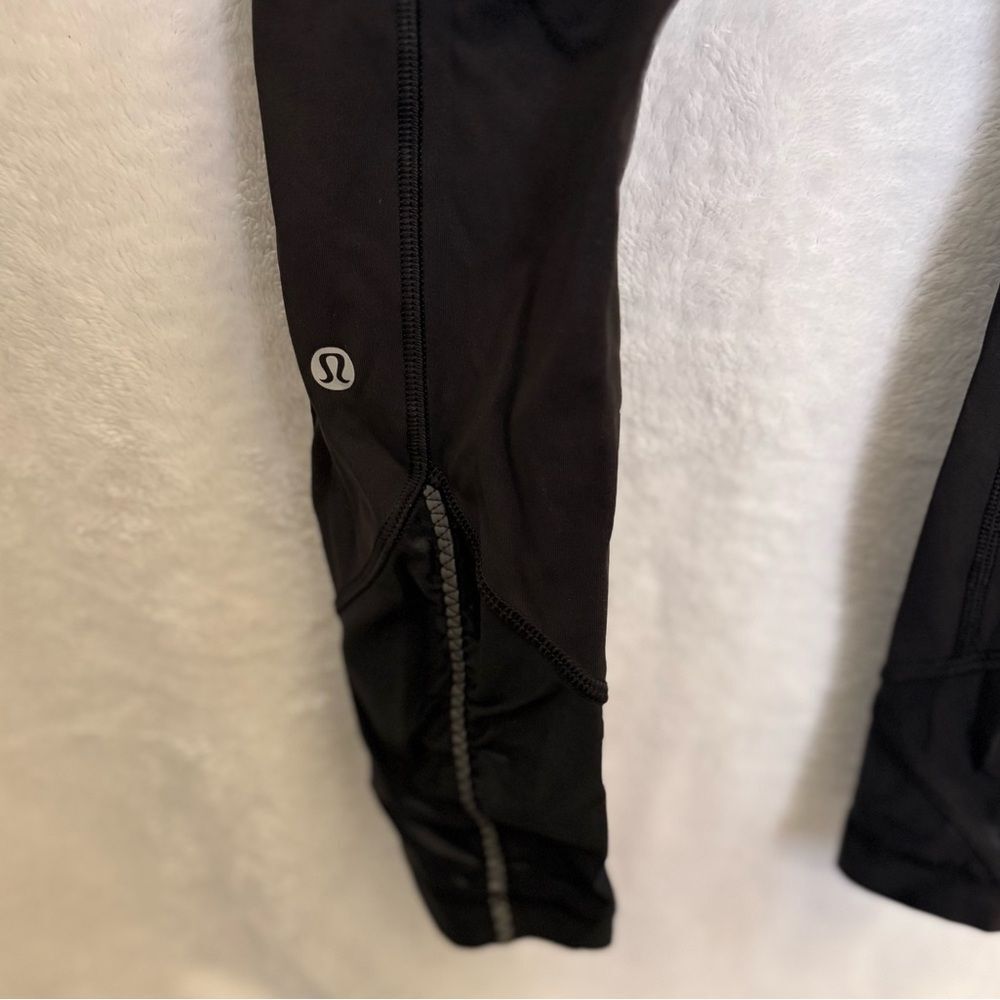 Lululemon Pace Queen Black Blooming Pixie Aquamar… - image 7